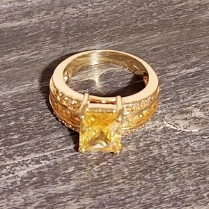 Size 7 Citrine Ring